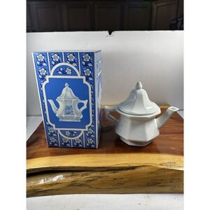 Vintage 1972‎ Avon China Teapot Perfumed Candle Holder In Original Box